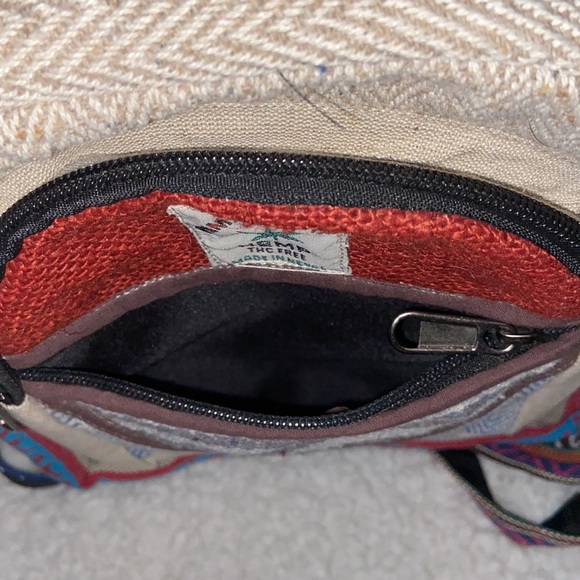 Himalayan HEMP mini backpack - Picture 5 of 10